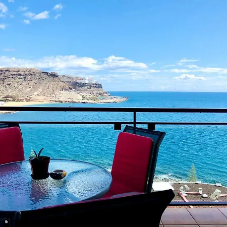 Su Eminencia - Sea View With Modern Comforts Διαμέρισμα