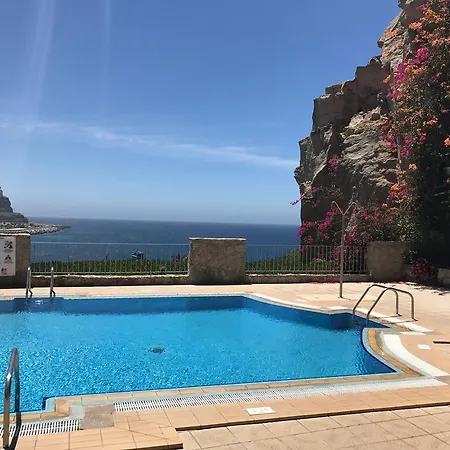 Su Eminencia - Sea View With Modern Comforts Διαμέρισμα