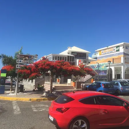 Su Eminencia - Sea View With Modern Comforts Daire *