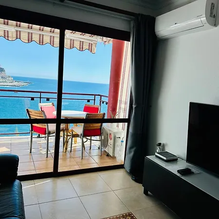 Su Eminencia - Luxury